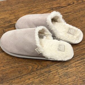 REEF • Cozy Slippers